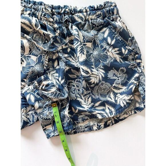 American Eagle Womens Shorts Size Medium Lyocell Blue Tropical Floral Pockets - Picture 8 of 9